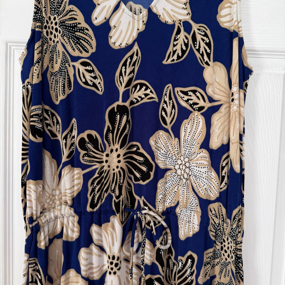 Chico's Travelers Women's Floral Slinky with Pockets Maxi Dress Size 2 US. Large - Picture 3 of 16